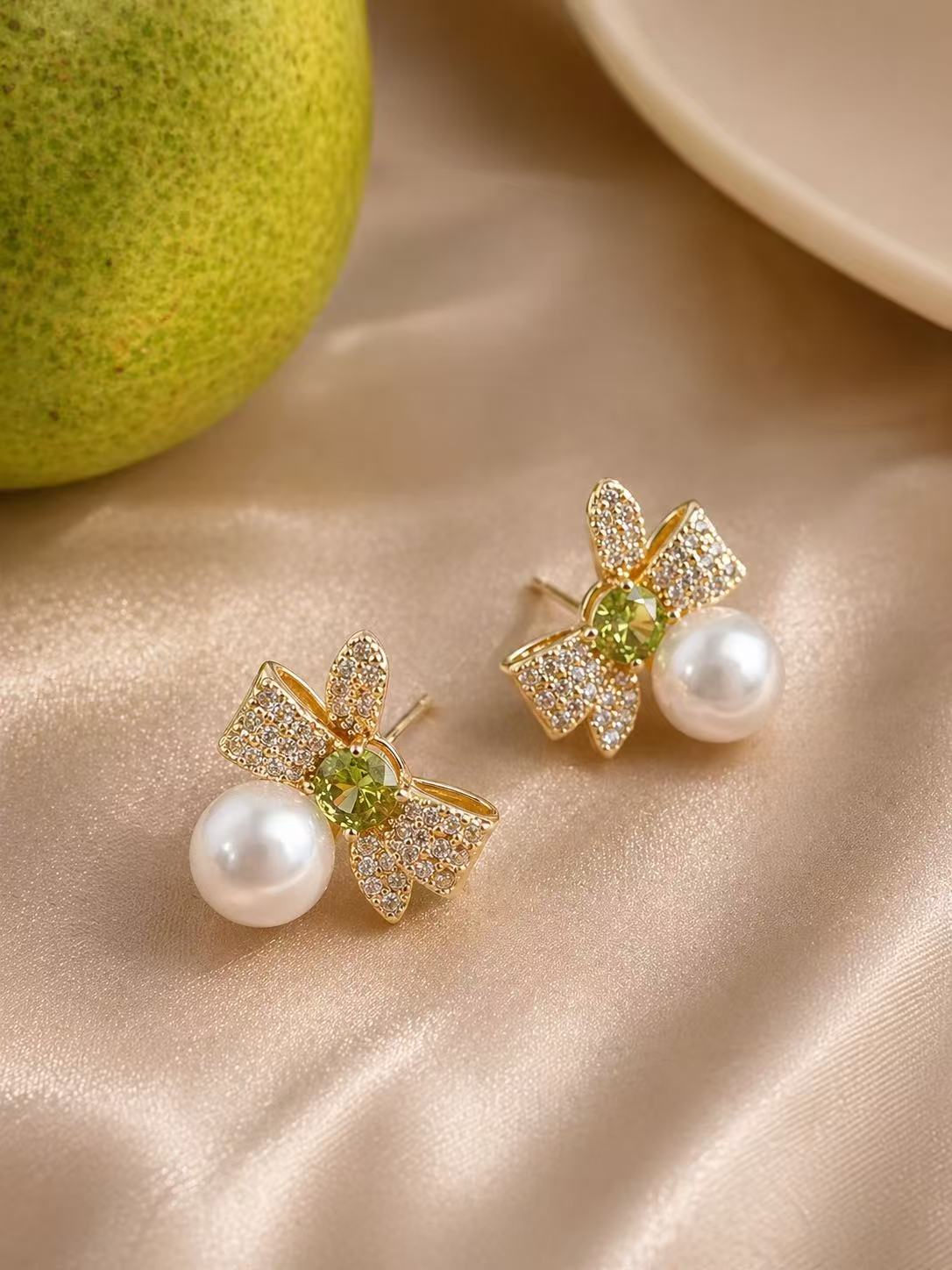 Green Crystal Bow Pearl Earrings